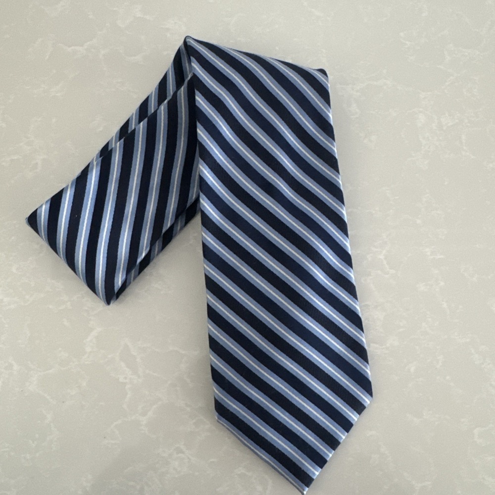Stafford Men's Tie Blue & White‎ Striped Necktie Silk